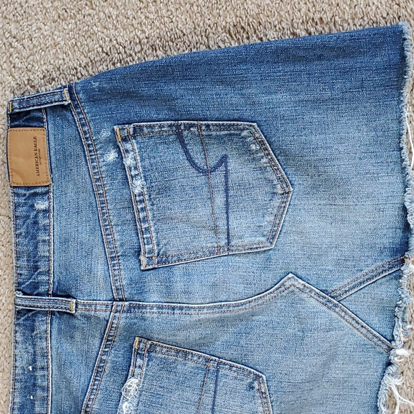 American Eagle Outfitters Blue Denim mini skirt size 2 distressed Frayed - Picture 5 of 10